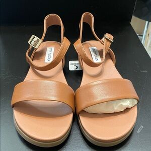 Steve Madden Dina Tan Leather Sandals